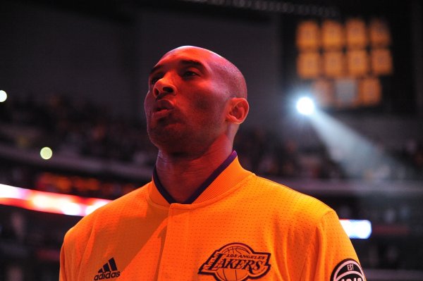 日赢配资 上赛季球鞋上脚人数TOP15：科比球鞋断档领先 共136人穿过